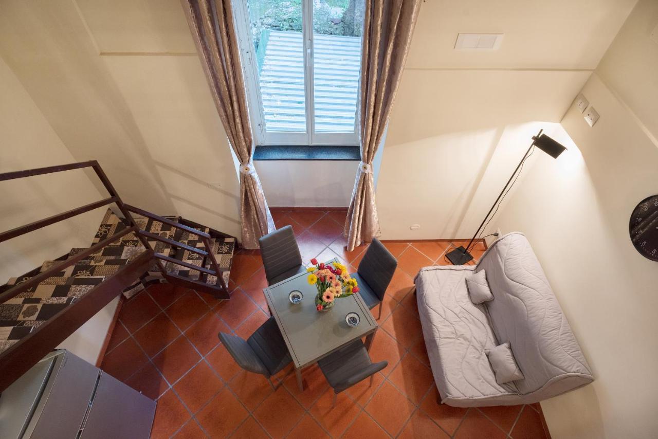 Napoli Centro, A Windows On The Monuments Apartment Exterior photo